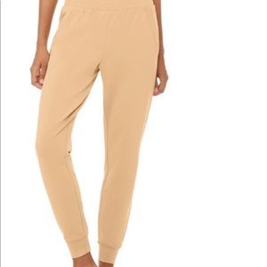 Alo Yoga Unwind Sweatpant